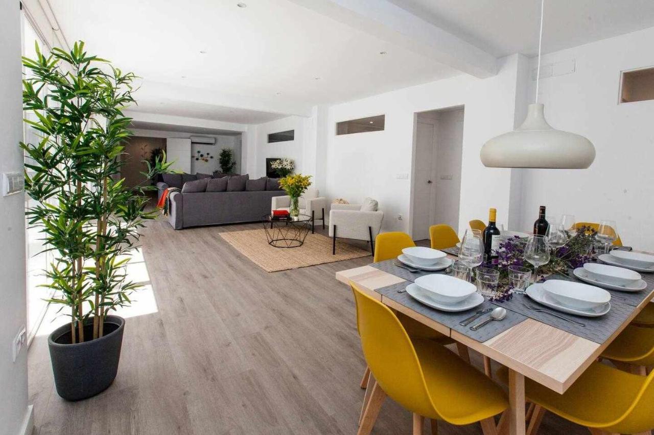 Isg Apartments Downtown Family Haven Free Parking Spot Seville Luaran gambar